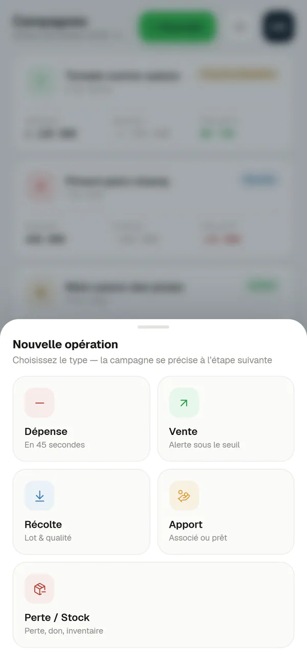 Sur téléphone, le bouton plus ouvre la feuille Nouvelle opération : Dépense, Vente, Récolte, Apport, Perte ou stock.